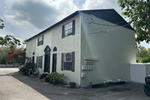Townhouse in Tampa, Florida 2 bedrooms, 88.26 sq.m. № 1373743 - photo 3