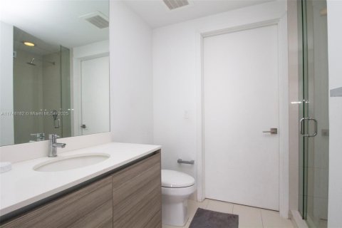 Condo in Miami, Florida, 2 bedrooms  № 1713326 - photo 12
