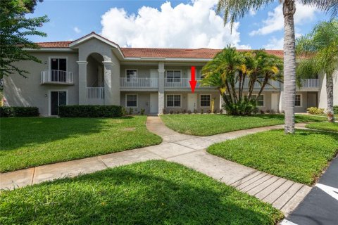 Condo in Land O' Lakes, Florida, 2 bedrooms  № 2349602