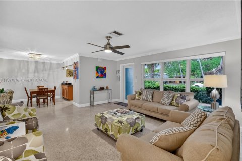 Villa ou maison à vendre à Wilton Manors, Floride: 3 chambres, 140 m2 № 2064385 - photo 7