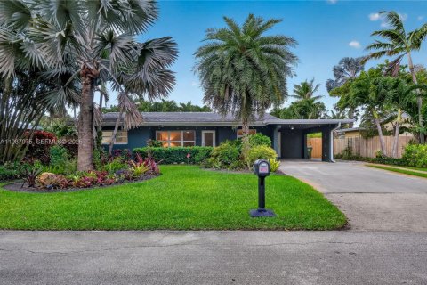 Villa ou maison à vendre à Wilton Manors, Floride: 3 chambres, 140 m2 № 2064385 - photo 2