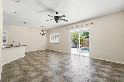 Casa en venta en Brandon, Florida, 3 dormitorios, 186.83 m2 № 2213045 - foto 7
