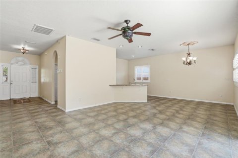 Casa en venta en Brandon, Florida, 3 dormitorios, 186.83 m2 № 2213045 - foto 8