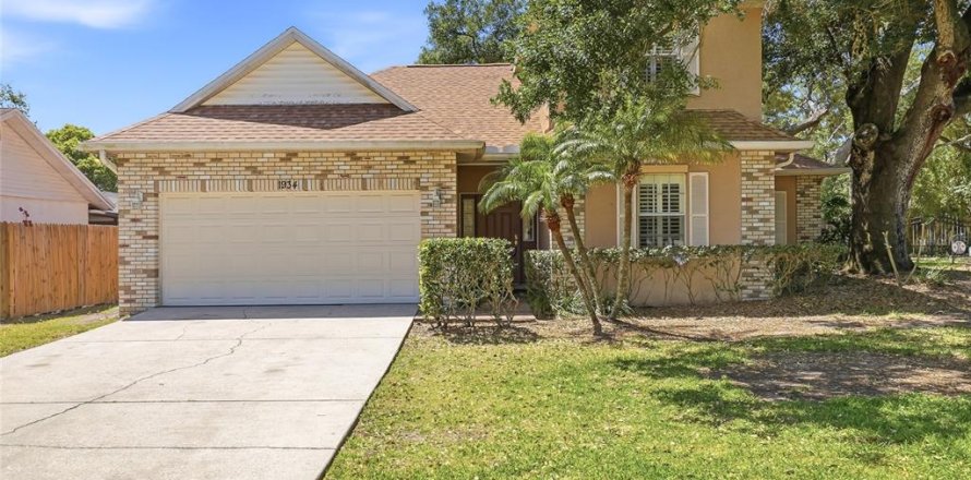 Casa en Brandon, Florida 3 dormitorios, 186.83 m2 № 2213045