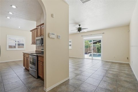 Casa en venta en Brandon, Florida, 3 dormitorios, 186.83 m2 № 2213045 - foto 19