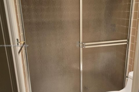 Villa ou maison à vendre à Fort Lauderdale, Floride: 2 chambres, 116.87 m2 № 2004833 - photo 9