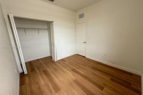 Купить таунхаус в Майами, Флорида 3 спальни, 143.53м2, № 2014871 - фото 18