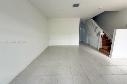 Купить таунхаус в Майами, Флорида 3 спальни, 143.53м2, № 2014871 - фото 22