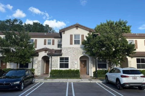 Купить таунхаус в Майами, Флорида 3 спальни, 143.53м2, № 2014871 - фото 2
