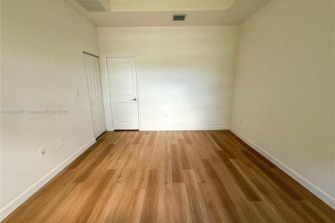 Купить таунхаус в Майами, Флорида 3 спальни, 143.53м2, № 2014871 - фото 7