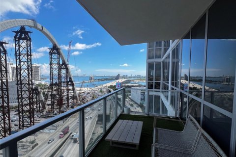 Copropriété à vendre à Miami, Floride: 2 chambres, 153.01 m2 № 1979646 - photo 2