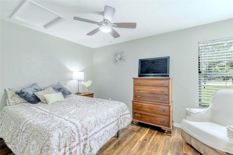 House in Gainesville, Florida 2 bedrooms, 112.23 sq.m. № 2230453 - photo 17