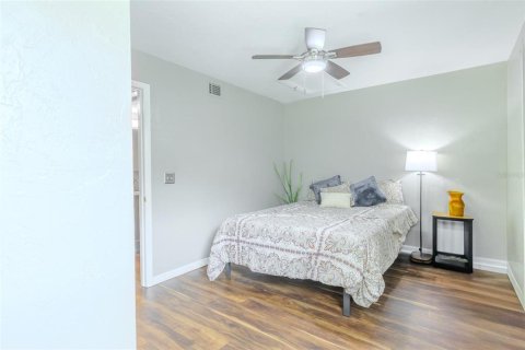 House in Gainesville, Florida 2 bedrooms, 112.23 sq.m. № 2230453 - photo 16