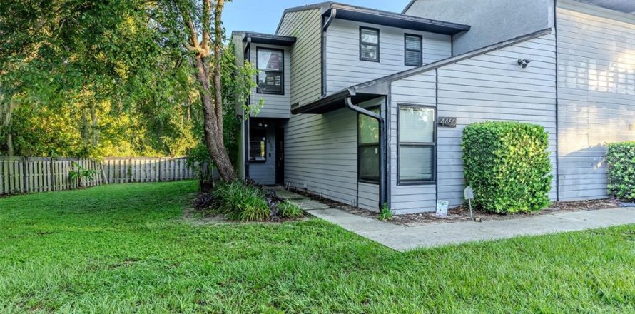 House in Gainesville, Florida 2 bedrooms, 112.23 sq.m. № 2230453