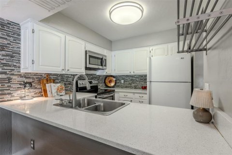 House in Gainesville, Florida 2 bedrooms, 112.23 sq.m. № 2230453 - photo 3