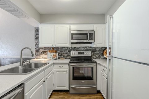 House in Gainesville, Florida 2 bedrooms, 112.23 sq.m. № 2230453 - photo 13