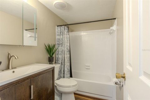 House in Gainesville, Florida 2 bedrooms, 112.23 sq.m. № 2230453 - photo 18
