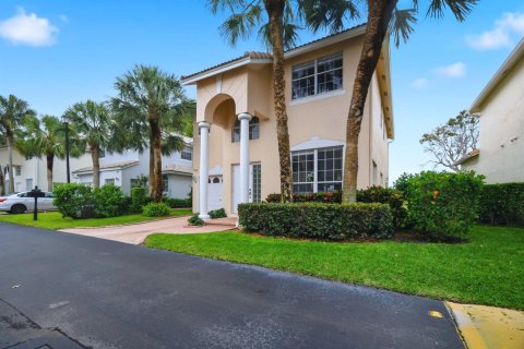Villa ou maison à vendre à Boca Raton, Floride: 4 chambres, 244.7 m2 № 2249636 - photo 4