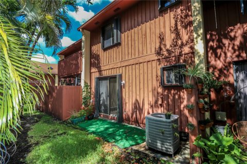 Touwnhouse à vendre à Dania Beach, Floride: 2 chambres, 119.84 m2 № 2182402 - photo 28