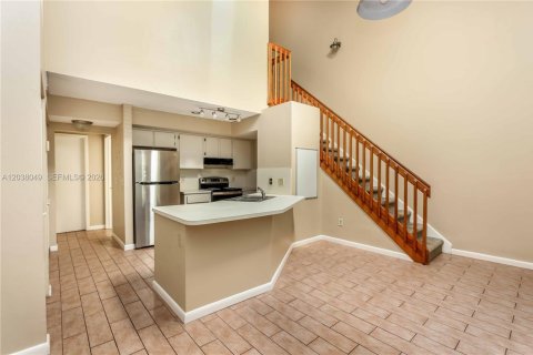 Touwnhouse à vendre à Dania Beach, Floride: 2 chambres, 119.84 m2 № 2182402 - photo 7