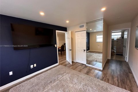 Copropriété à vendre à Miami Beach, Floride: 2 chambres, 77.29 m2 № 1936964 - photo 11
