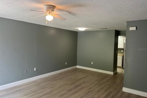 Townhouse in Kissimmee, Florida 2 bedrooms, 345.6 sq.m. № 2229700 - photo 4