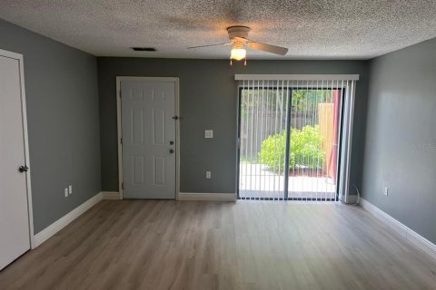 Townhouse in Kissimmee, Florida 2 bedrooms, 345.6 sq.m. № 2229700 - photo 5