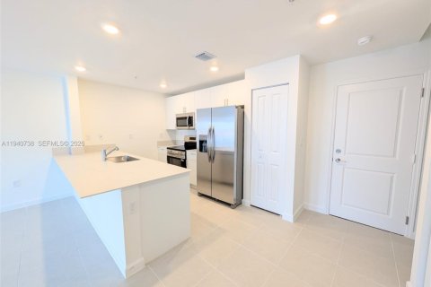 Touwnhouse à louer à Homestead, Floride: 3 chambres № 1997775 - photo 4