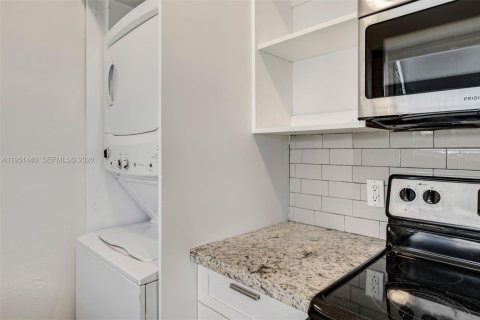 Condominio en venta en Miami Beach, Florida, 3 dormitorios, 101.82 m2 № 2006596 - foto 7