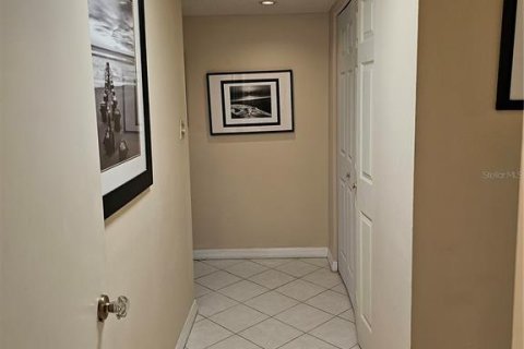 Condominio en alquiler en New Smyrna Beach, Florida, 1 dormitorio, 100.06 m2 № 1382628 - foto 4