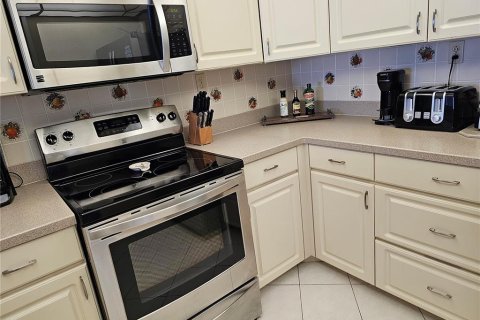 Condominio en alquiler en New Smyrna Beach, Florida, 1 dormitorio, 100.06 m2 № 1382628 - foto 17