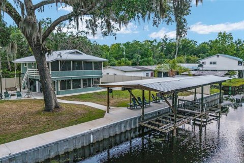 House in Astor, Florida 4 bedrooms, 163.51 sq.m. № 1725603 - photo 3