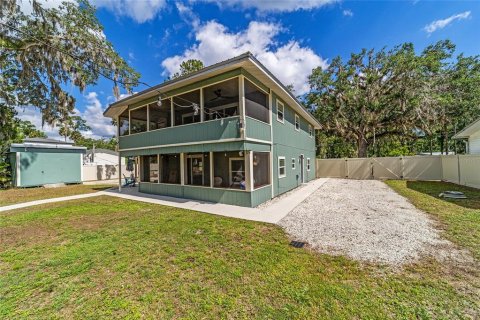 House in Astor, Florida 4 bedrooms, 163.51 sq.m. № 1725603 - photo 1