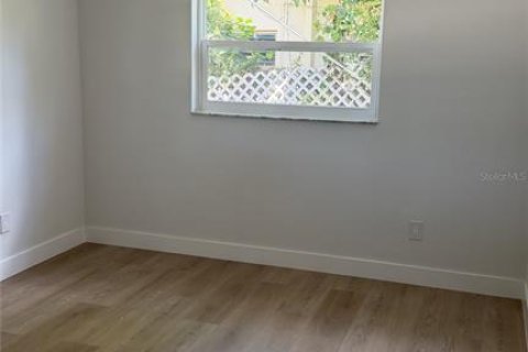 Villa ou maison à vendre à Dunedin, Floride: 2 chambres, 109.9 m2 № 2296179 - photo 12