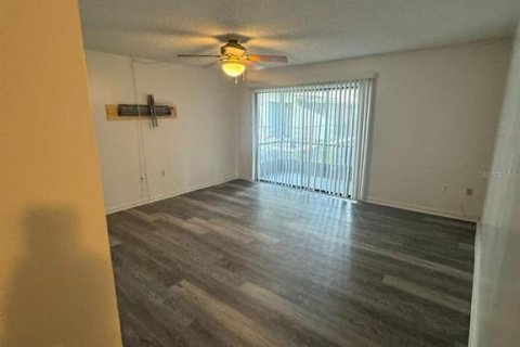 Condo in Orlando, Florida, 2 bedrooms  № 1751230 - photo 9