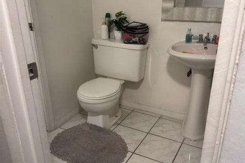 Condo in Orlando, Florida, 2 bedrooms  № 1751230 - photo 18