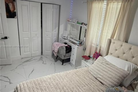 Купить виллу или дом в Помпано-Бич, Флорида 3 спальни, 125.98м2, № 2089428 - фото 14