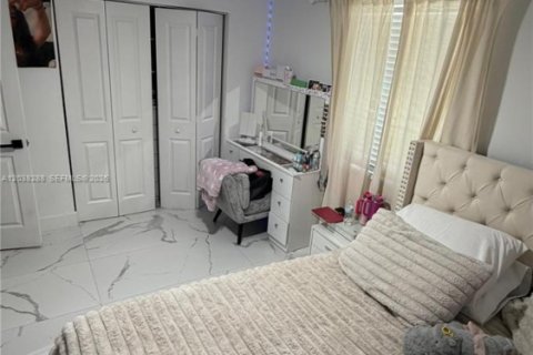 Купить виллу или дом в Помпано-Бич, Флорида 3 спальни, 125.98м2, № 2089428 - фото 7