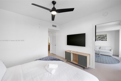 Купить кондоминиум в Майами, Флорида 1 спальня, 46.92м2, № 1971327 - фото 20