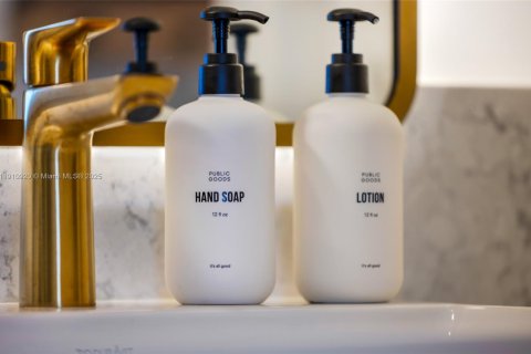 Купить кондоминиум в Майами, Флорида 1 спальня, 46.92м2, № 1971327 - фото 25