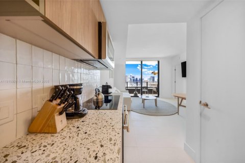 Купить кондоминиум в Майами, Флорида 1 спальня, 46.92м2, № 1971327 - фото 6