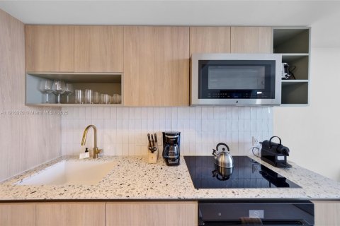 Купить кондоминиум в Майами, Флорида 1 спальня, 46.92м2, № 1971327 - фото 7