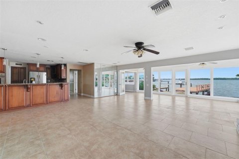 Villa ou maison à vendre à Redington Beach, Floride: 3 chambres, 206.06 m2 № 2201855 - photo 20