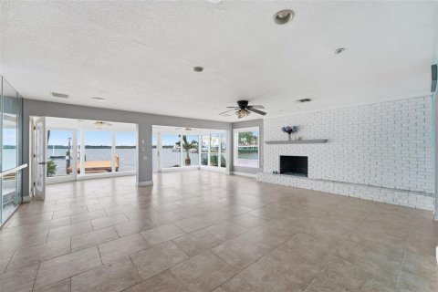 Villa ou maison à vendre à Redington Beach, Floride: 3 chambres, 206.06 m2 № 2201855 - photo 10