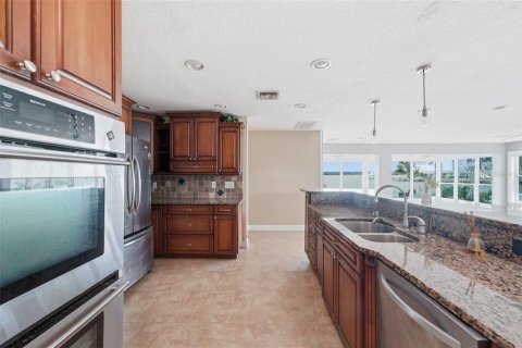 Villa ou maison à vendre à Redington Beach, Floride: 3 chambres, 206.06 m2 № 2201855 - photo 26
