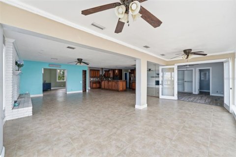 Villa ou maison à vendre à Redington Beach, Floride: 3 chambres, 206.06 m2 № 2201855 - photo 13