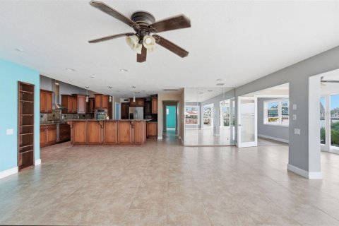Villa ou maison à vendre à Redington Beach, Floride: 3 chambres, 206.06 m2 № 2201855 - photo 16