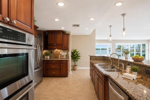 Villa ou maison à vendre à Redington Beach, Floride: 3 chambres, 206.06 m2 № 2201855 - photo 27