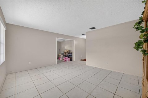 House in Ocoee, Florida 3 bedrooms, 165.18 sq.m. № 2197327 - photo 24