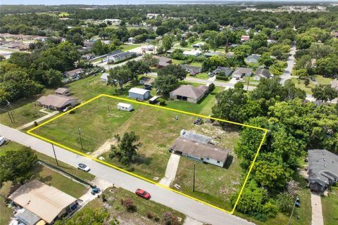 House in Ocoee, Florida 3 bedrooms, 165.18 sq.m. № 2197327 - photo 8